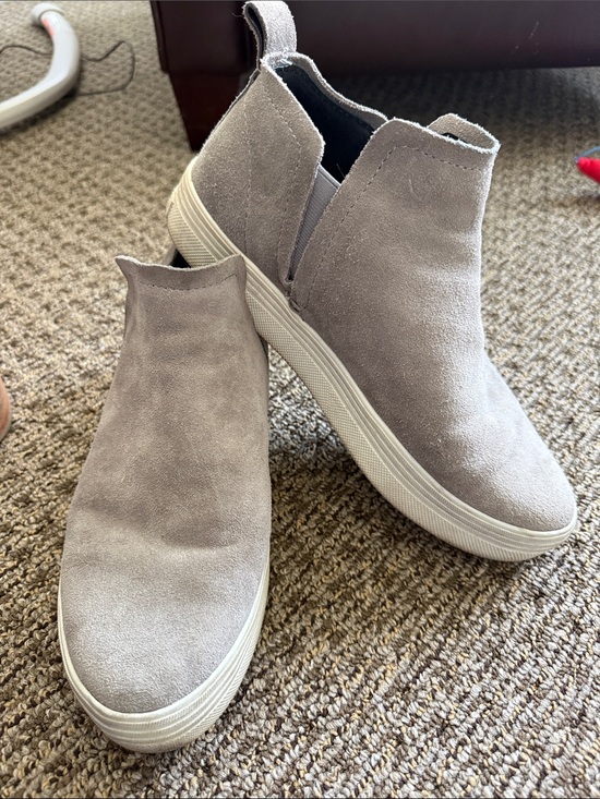Dolce Vita Shoes - Dolce Vita Slip-On Suede Platform Sneaker Boot in Light Gray